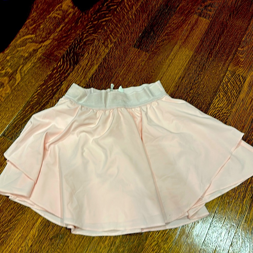 Lululemon court Rival Skirt Size 4 Blush pink